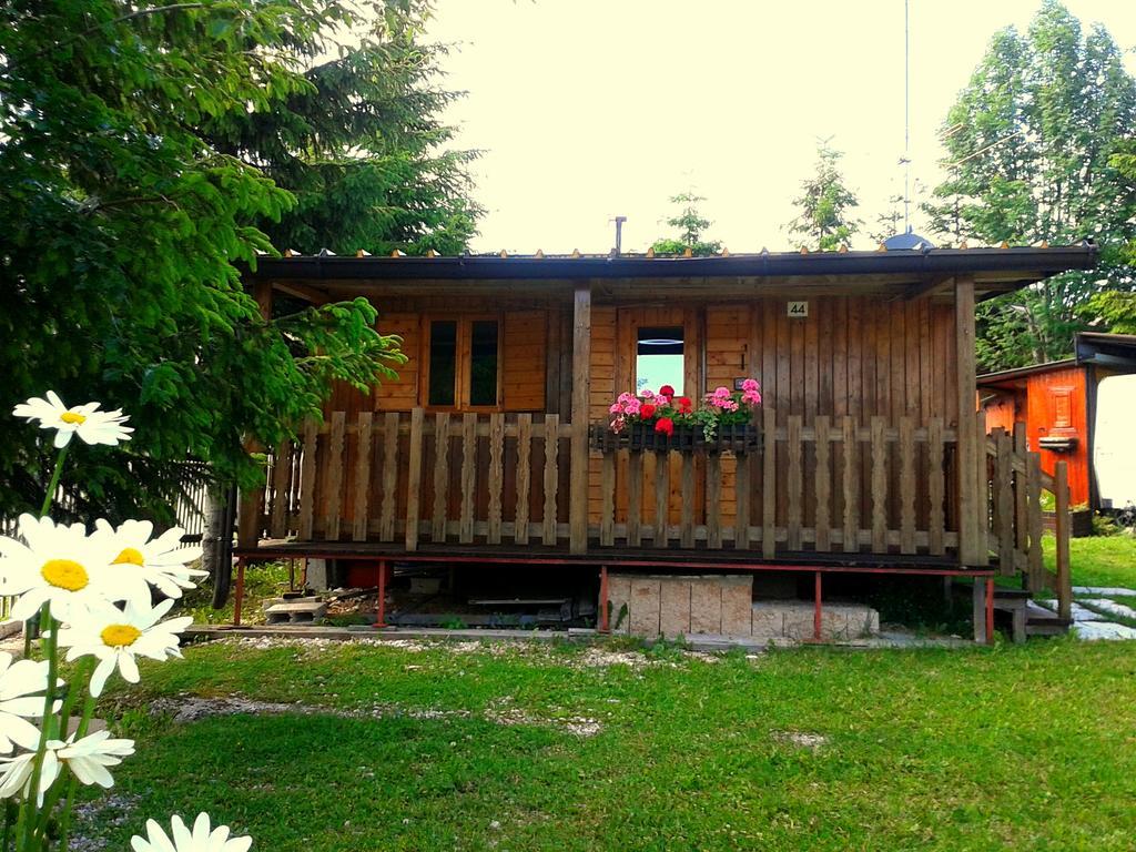 Campeggio Branchetto Bosco Chiesanuova Exterior photo